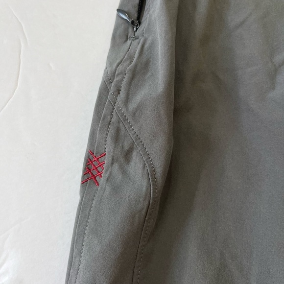 Rhone Athletic Pull On Shorts Size Large Gray Lined - Picture 7 of 7